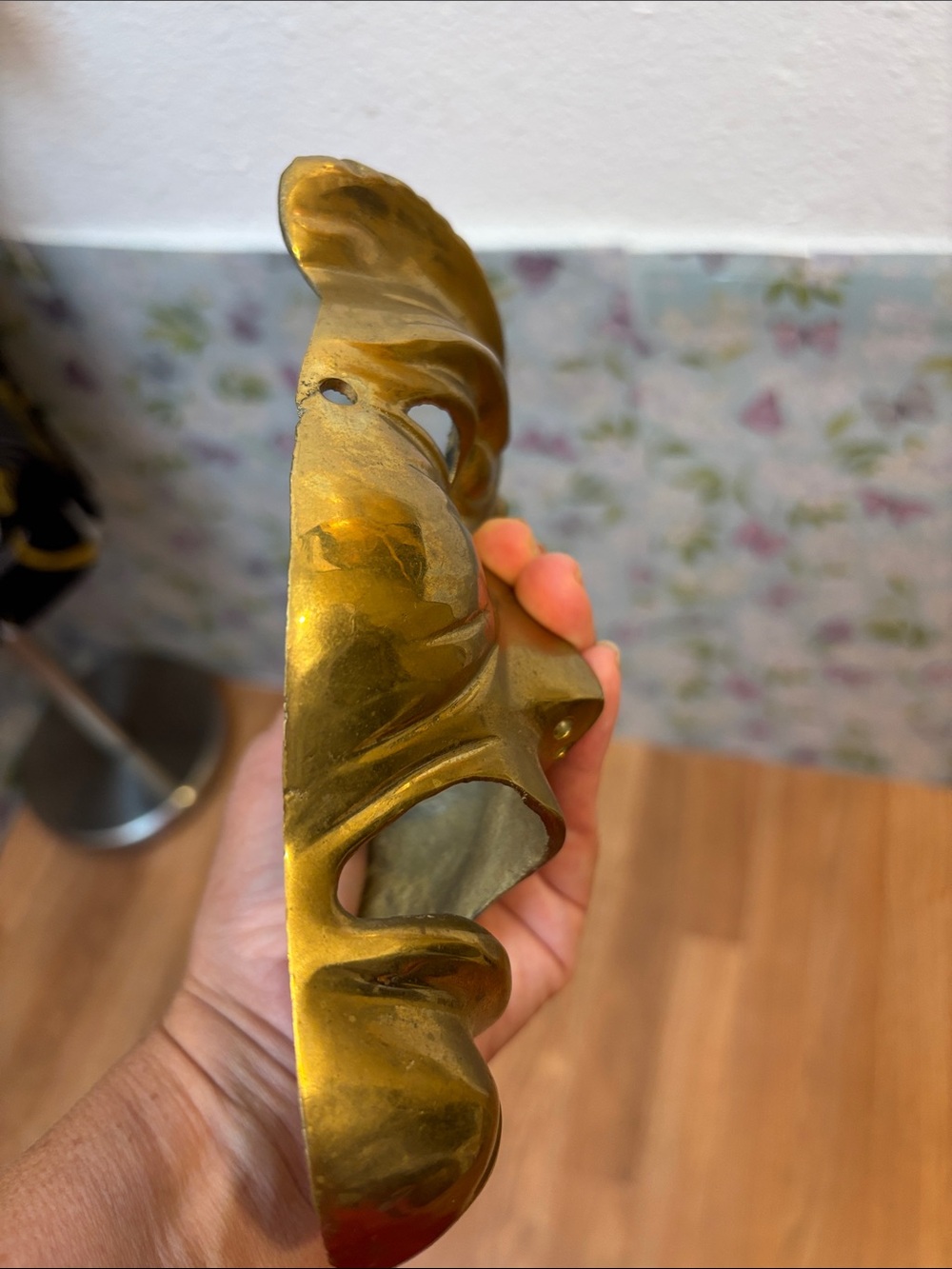Vintage Brass Comedy and Tragedy Theater Masks - Wall Decor. - Picture 11 of 17